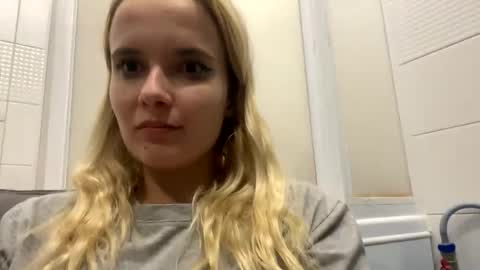 milkybaby269137 online show from 12.27.24