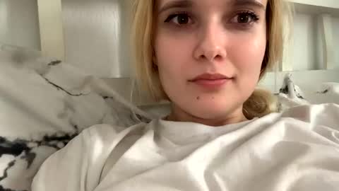 milkybaby269137 online show from 02.10.25