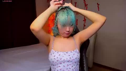 Snapshot of milla_waves chatting on 07.05.26 Milla or just Mi online show from 07.05.26
