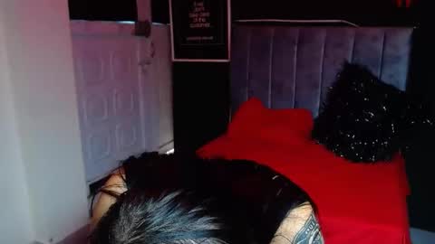 Snapshot of millacounisslosexanal chatting on 01.10.25 Violeta online show from 01.10.25