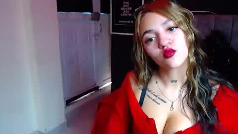 Snapshot of millacounisslosexanal chatting on 01.13.25 Violeta online show from 01.13.25