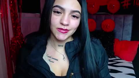 Snapshot of millacounisslosexanal chatting on 03.05.25 Violeta online show from 03.05.25