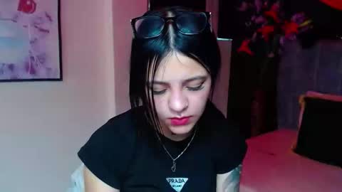 Violeta online show from 12.04.25