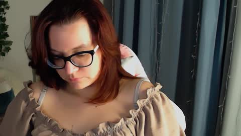 Snapshot of millapoolys chatting on 12.10.24 Milla online show from 12.10.24