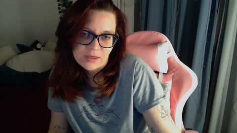 Snapshot of millapoolys chatting on 12.18.24 Milla online show from 12.18.24