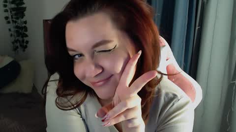Snapshot of millapoolys chatting on 12.20.24 Milla online show from 12.20.24