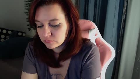 Snapshot of millapoolys chatting on 12.25.24 Milla online show from 12.25.24