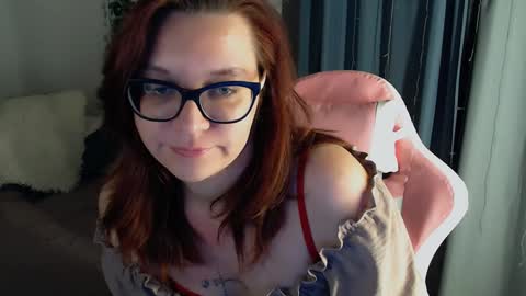 Snapshot of millapoolys chatting on 01.19.25 Milla online show from 01.19.25