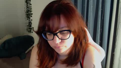 Snapshot of millapoolys chatting on 01.26.25 Milla online show from 01.26.25