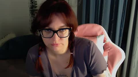 Snapshot of millapoolys chatting on 01.26.25 Milla online show from 01.26.25