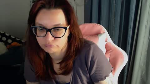 Snapshot of millapoolys chatting on 02.23.25 Milla online show from 02.23.25