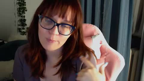 Snapshot of millapoolys chatting on 02.24.25 Milla online show from 02.24.25
