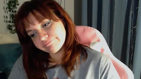 Snapshot of millapoolys chatting on 02.27.25 Milla online show from 02.27.25