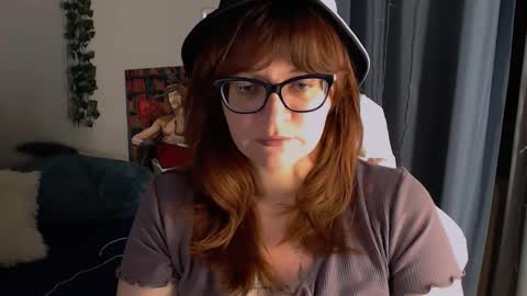 Snapshot of millapoolys chatting on 09.21.25 Milla online show from 09.21.25