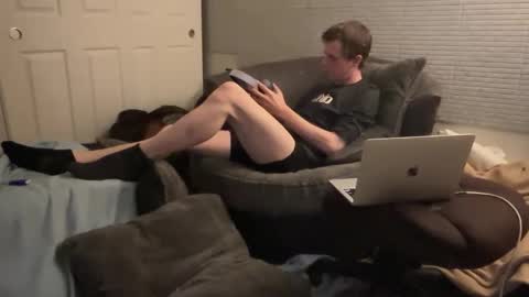 Snapshot of millerjdm chatting on 12.25.24 SlimnHungOH online show from 12.25.24