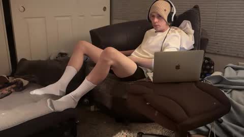 Snapshot of millerjdm chatting on 12.27.24 SlimnHungOH online show from 12.27.24