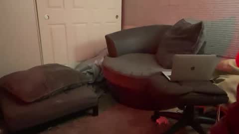 Snapshot of millerjdm chatting on 01.21.25 SlimnHungOH online show from 01.21.25