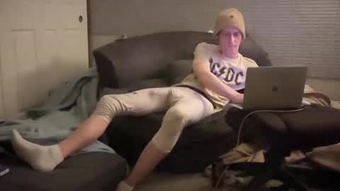 Snapshot of millerjdm chatting on 01.30.25 SlimnHungOH online show from 01.30.25