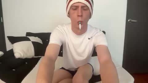 Snapshot of millerjdm chatting on 09.10.25 SlimnHungOH online show from 09.10.25