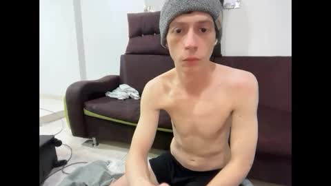 Snapshot of millerjdm chatting on 10.06.25 SlimnHungOH online show from 10.06.25