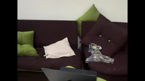 Snapshot of millerjdm chatting on 10.18.25 SlimnHungOH online show from 10.18.25