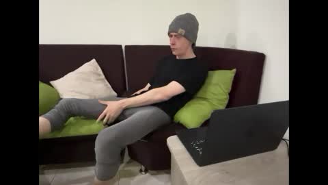 Snapshot of millerjdm chatting on 11.09.25 SlimnHungOH online show from 11.09.25