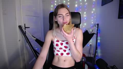 millie_lacroix online show from 12.27.24