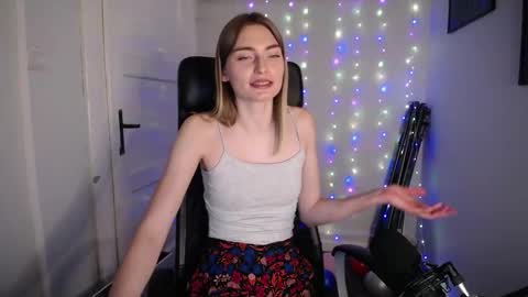 millie_lacroix online show from 02.17.25