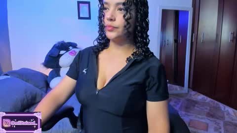 Snapshot of millie_lamar chatting on 10.20.25 online show from 10.20.25
