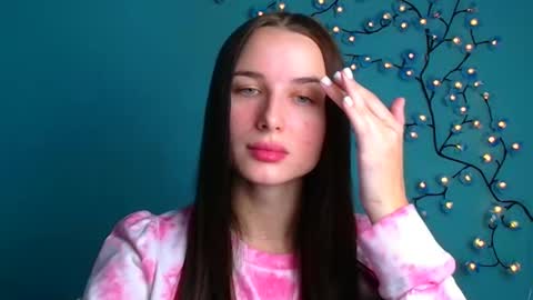 Milly online show from 10.24.25