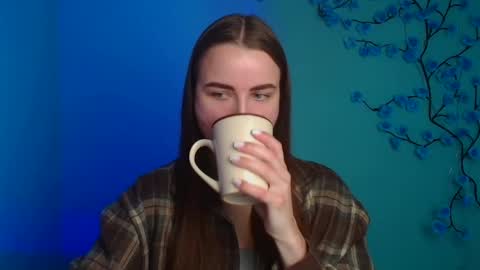 Snapshot of milly_liss chatting on 04.17.26 Milly online show from 04.17.26