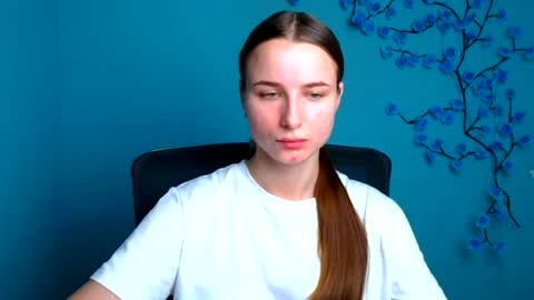 Snapshot of milly_liss chatting on 06.24.26 Milly online show from 06.24.26