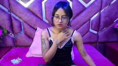 Snapshot of milly_print chatting on 02.01.25 Milly Print online show from 02.01.25