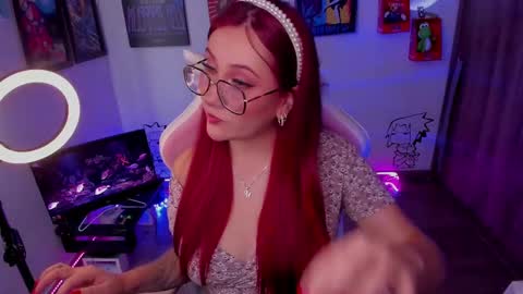 Snapshot of milly_yako chatting on 02.10.25 Monkey D Maddie online show from 02.10.25