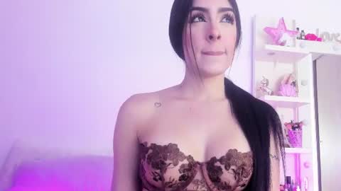 Snapshot of milu_cooper chatting on 07.07.26 milu modelo independiente .onlyfans kmila model online show from 07.07.26