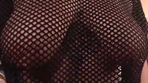 Milu Wallace  online show from 10.28.25