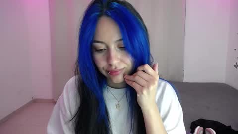 Snapshot of milusolers chatting on 11.26.25 Milusolers online show from 11.26.25