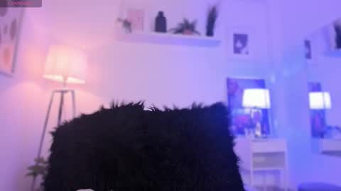 Miluu DH online show from 01.07.26