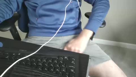 milwaukeebadger24 online show from 10.10.25