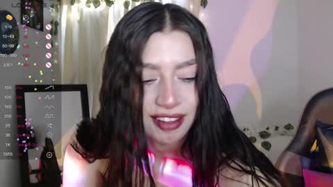 Snapshot of mily_thomson_b chatting on 04.23.26 Mily online show from 04.23.26