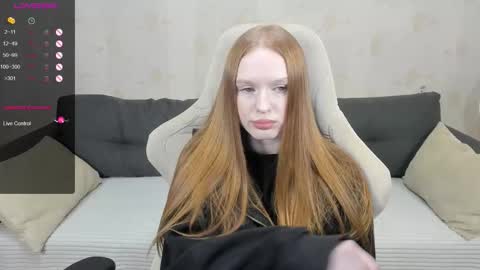 Snapshot of milymi_ chatting on 09.10.25 Milena and Jasper online show from 09.10.25