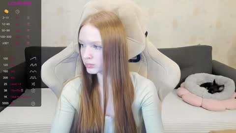 Snapshot of milymi_ chatting on 09.28.25 Milena and Jasper online show from 09.28.25