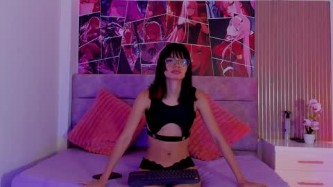 Snapshot of mimi_blossom chatting on 03.30.26 Mila online show from 03.30.26