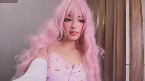 Snapshot of mimi_cuute chatting on 06.11.26 mimi cuute online show from 06.11.26