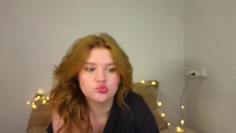 hi Im Mina  online show from 02.07.26