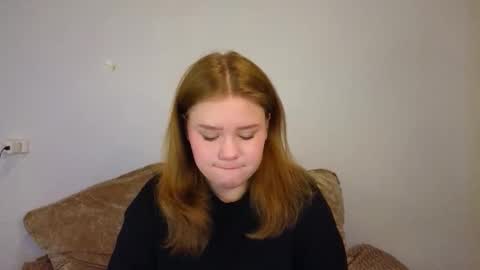 hi Im Mina  online show from 02.16.26