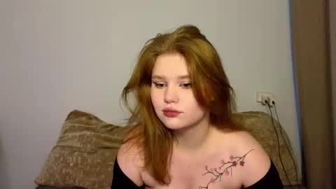 hi Im Mina  online show from 03.01.26