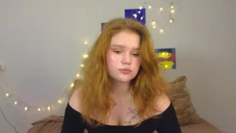 Snapshot of mina27372 chatting on 04.26.26 hi Im Mina online show from 04.26.26