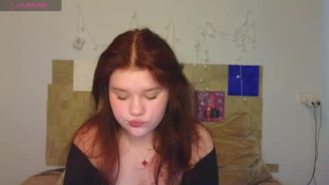 Snapshot of mina27372 chatting on 05.29.26 hi Im Mina online show from 05.29.26