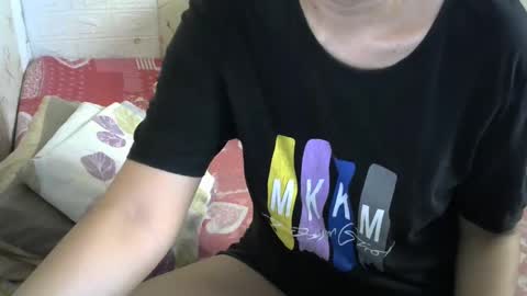 Snapshot of minaforu chatting on 12.17.24 Mnaforu online show from 12.17.24